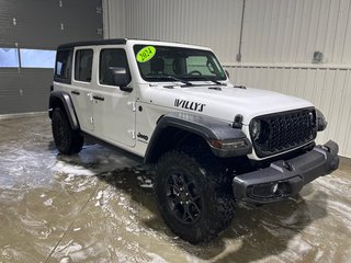 2024 Jeep WRANGLER 4-DOORS SPORT Willys in Grand-Sault and Edmunston, New Brunswick - 3 - w320h240cpx