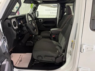 Jeep WRANGLER 4-DOORS SPORT Willys 2024 à Grand-Sault et Edmunston, Nouveau-Brunswick - 6 - w320h240cpx