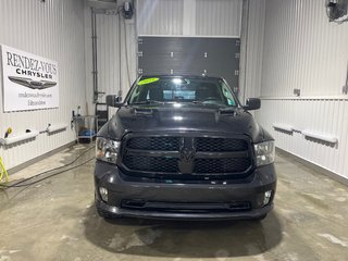 Ram 1500 CLASSIC TRADESMAN Express 2021 à Grand-Sault et Edmunston, Nouveau-Brunswick - 2 - w320h240cpx