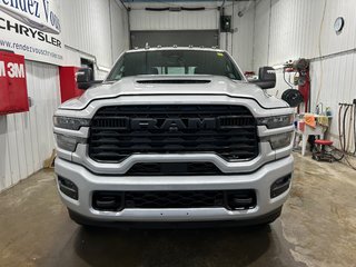 2026 Ram 2500 BLACK EXPRESS in Grand-Sault and Edmunston, New Brunswick - 2 - w320h240cpx