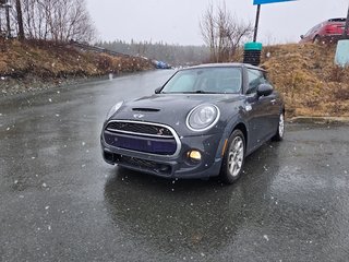 2016 MINI Cooper Hardtop S in St. John's, Newfoundland and Labrador - 6 - w320h240cpx