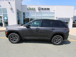 2023  Grand Cherokee 4xe Trailhawk in St. John's, Newfoundland and Labrador - 2 - w320h240cpx