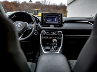 2021  RAV4 XLE in St. John's, Newfoundland and Labrador - 5 - w320h240cpx