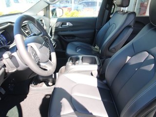 2025 Chrysler Grand Caravan SXT in St. John's, Newfoundland and Labrador - 6 - w320h240cpx