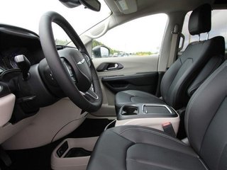 2023  Pacifica TOURING L in St. John's, Newfoundland and Labrador - 5 - w320h240cpx
