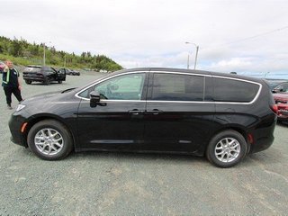 2023  Pacifica TOURING L in St. John's, Newfoundland and Labrador - 2 - w320h240cpx