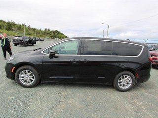 2023  Pacifica TOURING L in St. John's, Newfoundland and Labrador - 2 - w320h240cpx