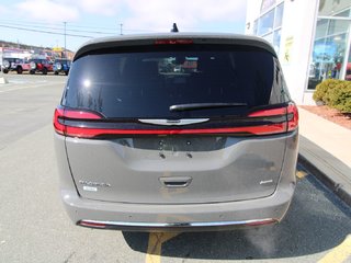 2025 Chrysler Pacifica SELECT AWD in St. John's, Newfoundland and Labrador - 3 - w320h240cpx