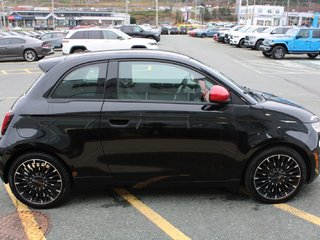 2024  500e RED in St. John's, Newfoundland and Labrador - 4 - w320h240cpx