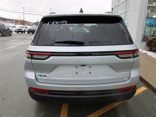 2024  Grand Cherokee ALTITUDE in St. John's, Newfoundland and Labrador - 3 - w320h240cpx