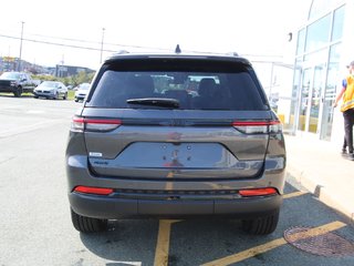 2024  Grand Cherokee ALTITUDE in St. John's, Newfoundland and Labrador - 3 - w320h240cpx