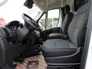 2025 Ram PROMASTER CARGO VAN 3500 TRADESMAN W/ PASS SEAT in St. John's, Newfoundland and Labrador - 6 - w320h240cpx