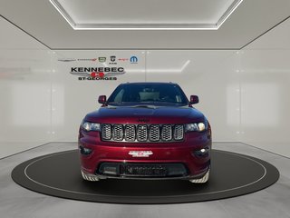 2020  Grand Cherokee Altitude in Saint-Georges, Quebec - 2 - w320h240cpx