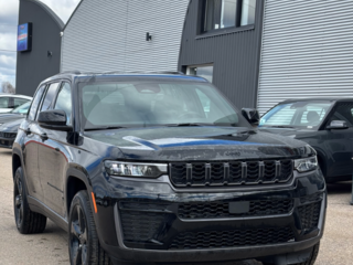 2026 Jeep Grand Cherokee ALTITUDE in Mont-Tremblant, Quebec - 2 - w320h240cpx