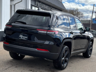 2026 Jeep Grand Cherokee ALTITUDE in Mont-Tremblant, Quebec - 3 - w320h240cpx