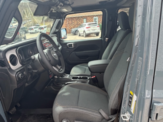 Jeep Wrangler 4-Door WILLYS 2025 à Mont-Tremblant, Québec - 3 - w320h240cpx