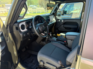 2026 Jeep Wrangler SPORT in Mont-Tremblant, Quebec - 6 - w320h240cpx