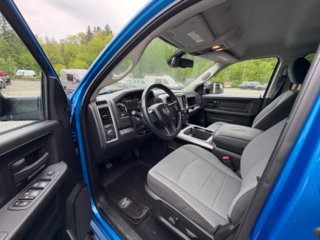 Ram 1500 Classic Express 2023 à Mont-Tremblant, Québec - 6 - w320h240cpx