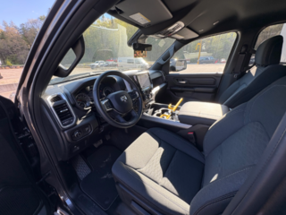 2026 Ram 1500 EXPRESS in Mont-Tremblant, Quebec - 5 - w320h240cpx