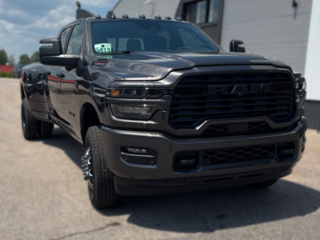 2026 Ram 3500 BIG HORN in Mont-Tremblant, Quebec - 2 - w320h240cpx