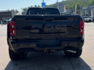 2026 Ram 3500 BIG HORN in Mont-Tremblant, Quebec - 3 - w320h240cpx