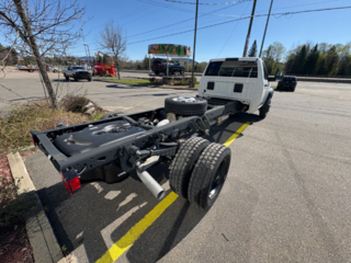 Ram 5500 TRADESMAN 2025 à Mont-Tremblant, Québec - 4 - w320h240cpx