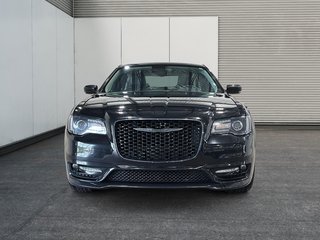 Chrysler 300 Touring L AWD 2022 à Saint-Hyacinthe, Québec - 2 - w320h240cpx