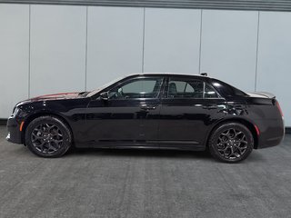 2023 Chrysler 300 S TOIT PANORAMIQUE 300S AWD in Saint-Hyacinthe, Quebec - 5 - w320h240cpx