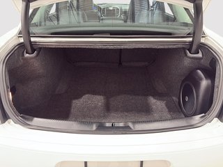 Chrysler 300 Touring L 2023 à Saint-Hyacinthe, Québec - 6 - w320h240cpx