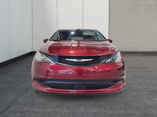 2022 Chrysler Grand Caravan SXT in Saint-Hyacinthe, Quebec - 2 - w320h240cpx