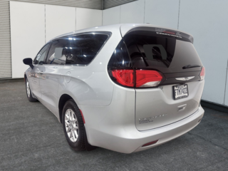 2024 Chrysler Grand Caravan SXT in Saint-Hyacinthe, Quebec - 4 - w320h240cpx