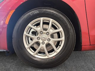 2025 Chrysler Grand Caravan SXT in Saint-Hyacinthe, Quebec - 6 - w320h240cpx