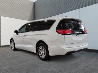 2027 Chrysler Grand Caravan SXT in Saint-Hyacinthe, Quebec - 4 - w320h240cpx