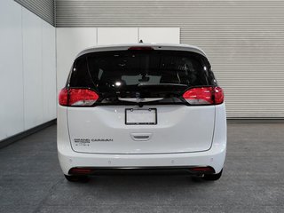 Chrysler Grand Caravan SXT 2027 à Saint-Hyacinthe, Québec - 3 - w320h240cpx
