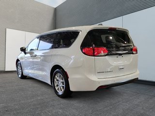 2027 Chrysler Grand Caravan SXT in Saint-Hyacinthe, Quebec - 4 - w320h240cpx