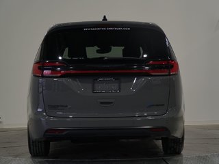 2023  Pacifica Hybrid Limited in Saint-Hyacinthe, Quebec - 5 - w320h240cpx