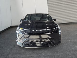 2027 Chrysler Pacifica SELECT in Saint-Hyacinthe, Quebec - 2 - w320h240cpx