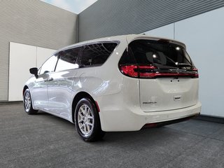 2027 Chrysler Pacifica SELECT in Saint-Hyacinthe, Quebec - 4 - w320h240cpx