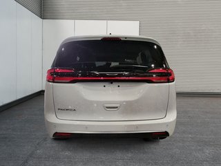 2027 Chrysler Pacifica SELECT in Saint-Hyacinthe, Quebec - 3 - w320h240cpx