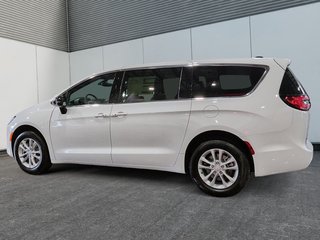 2027 Chrysler Pacifica SELECT AWD in Saint-Hyacinthe, Quebec - 5 - w320h240cpx