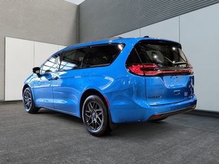 2027 Chrysler Pacifica SELECT AWD in Saint-Hyacinthe, Quebec - 4 - w320h240cpx