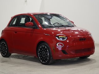 2024 Fiat 500e RED in Saint-Hyacinthe, Quebec - 3 - w320h240cpx