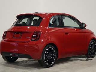 2024 Fiat 500e RED in Saint-Hyacinthe, Quebec - 4 - w320h240cpx