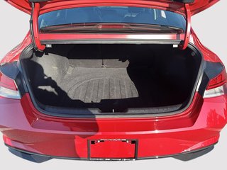 Hyundai Elantra Luxury 2023 à Saint-Hyacinthe, Québec - 6 - w320h240cpx