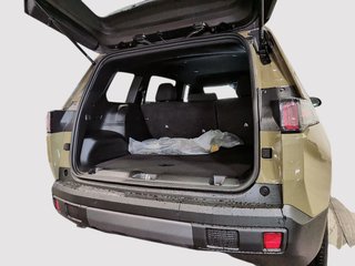 2026 Jeep Cherokee LAREDO in Saint-Hyacinthe, Quebec - 6 - w320h240cpx