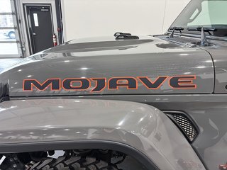 2021 Jeep Gladiator Mojave in Saint-Hyacinthe, Quebec - 6 - w320h240cpx