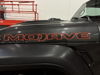 2023 Jeep Gladiator Mojave in Saint-Hyacinthe, Quebec - 6 - w320h240cpx