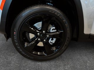 Jeep Grand Cherokee L ALTITUDE 2025 à Saint-Hyacinthe, Québec - 5 - w320h240cpx