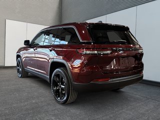2026 Jeep Grand Cherokee ALTITUDE in Saint-Hyacinthe, Quebec - 4 - w320h240cpx