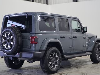 2024 Jeep WRANGLER 4-Door SAHARA in Saint-Hyacinthe, Quebec - 4 - w320h240cpx